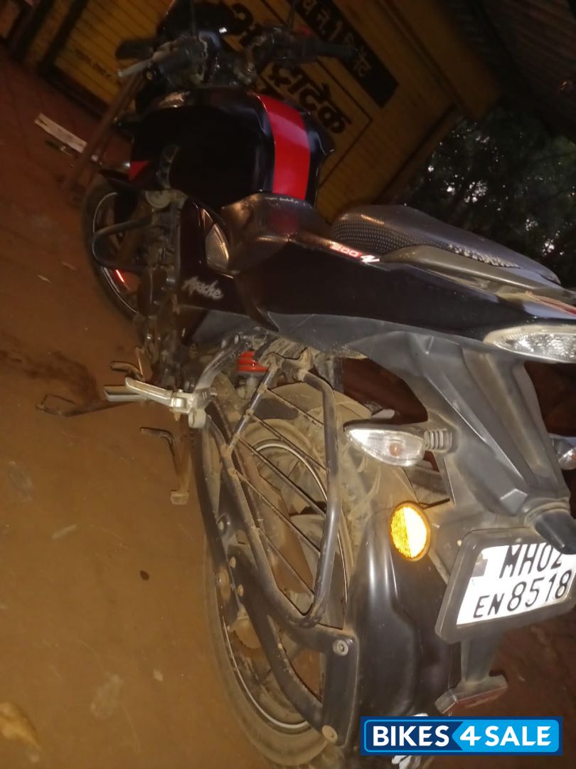 TVS Apache RTR 200 4V TVS Apache RTR 200 4V