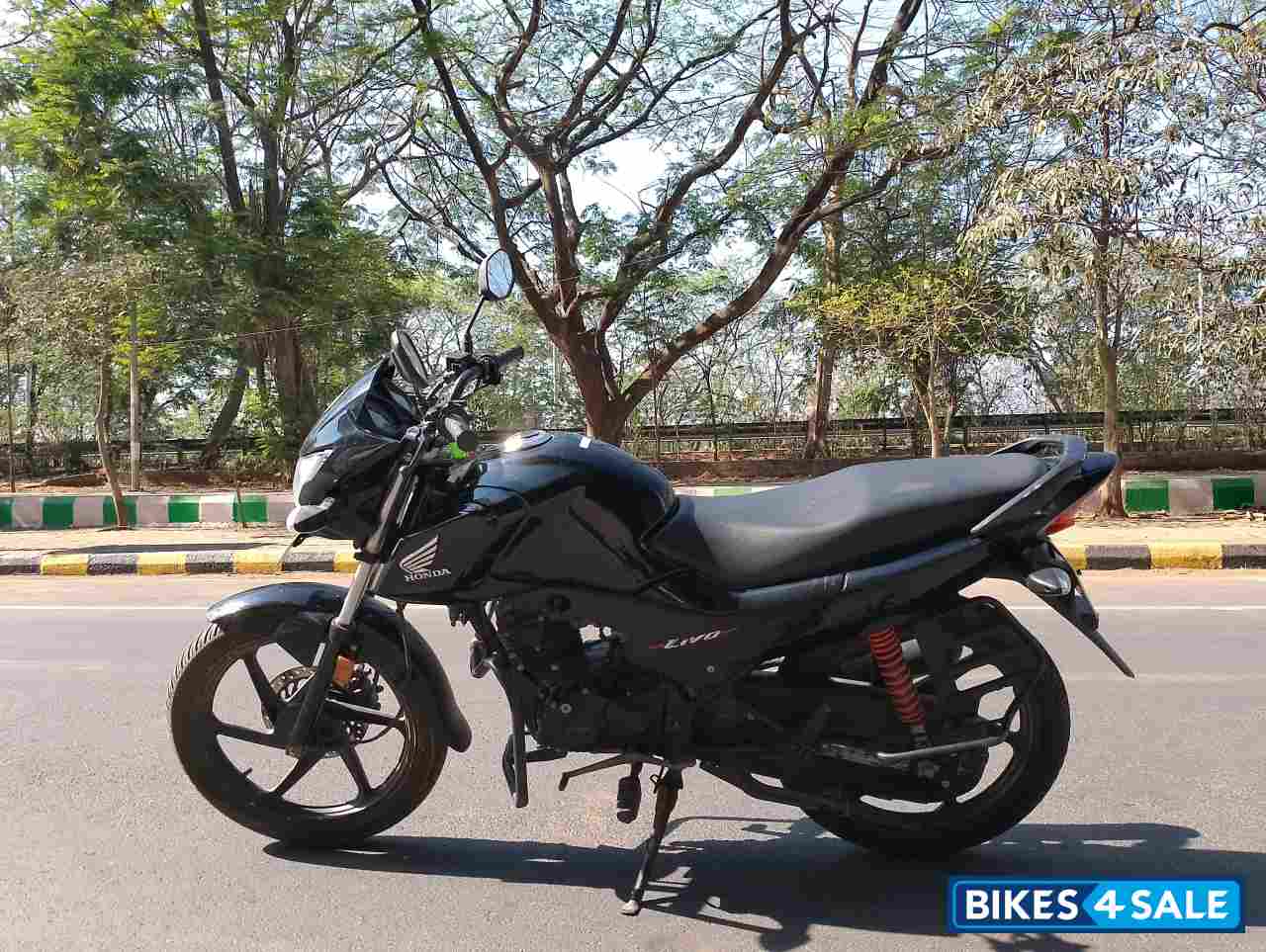 Black Honda Livo 110 Black Honda Livo 110