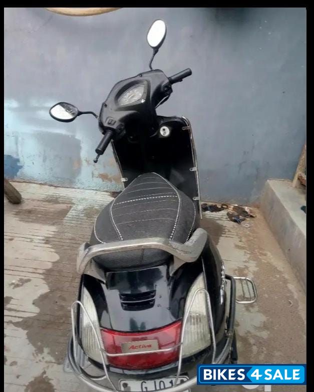 Black Honda Activa Black Honda Activa