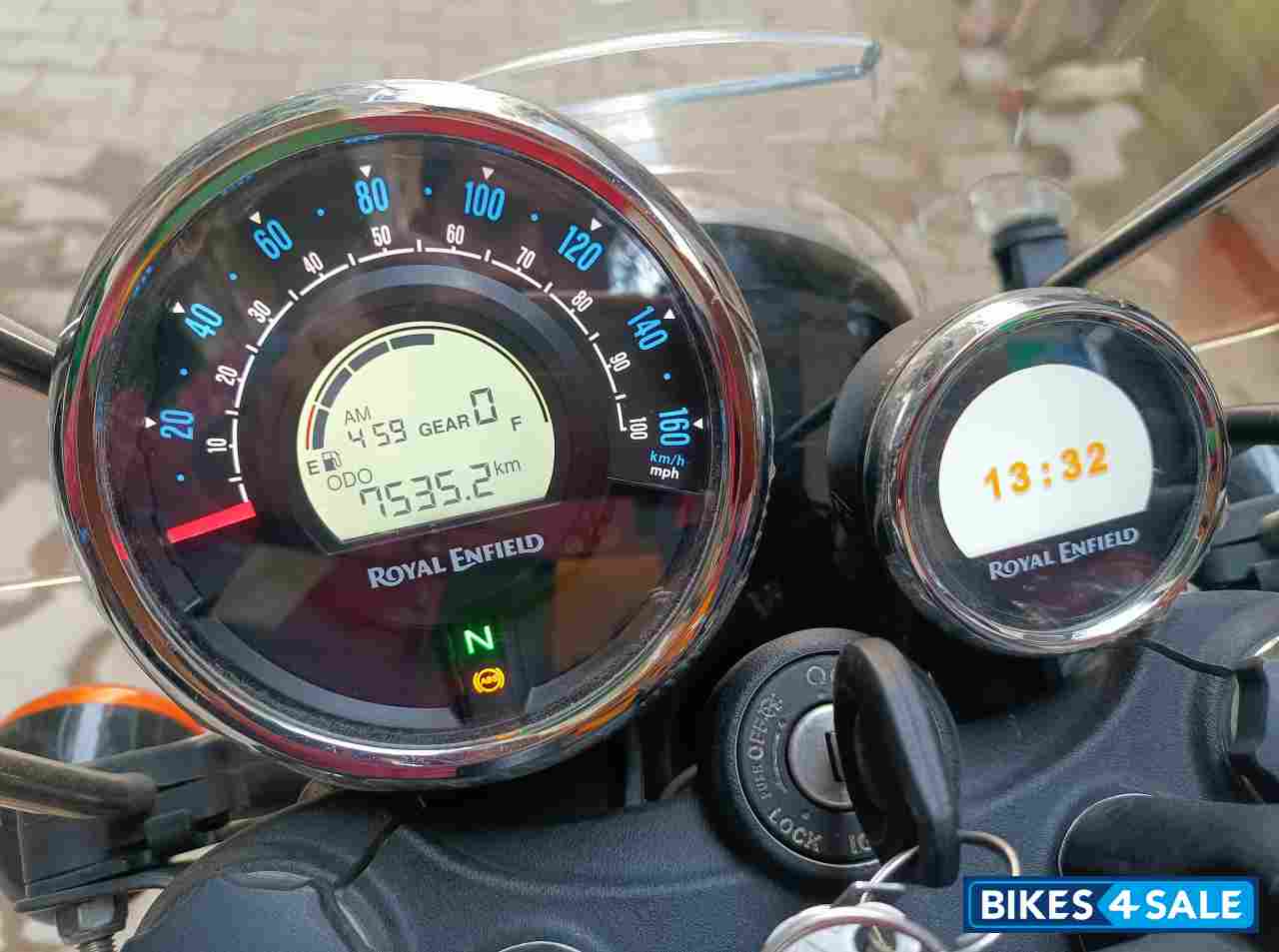 Grey Royal Enfield Meteor 350 Grey Royal Enfield Meteor 350