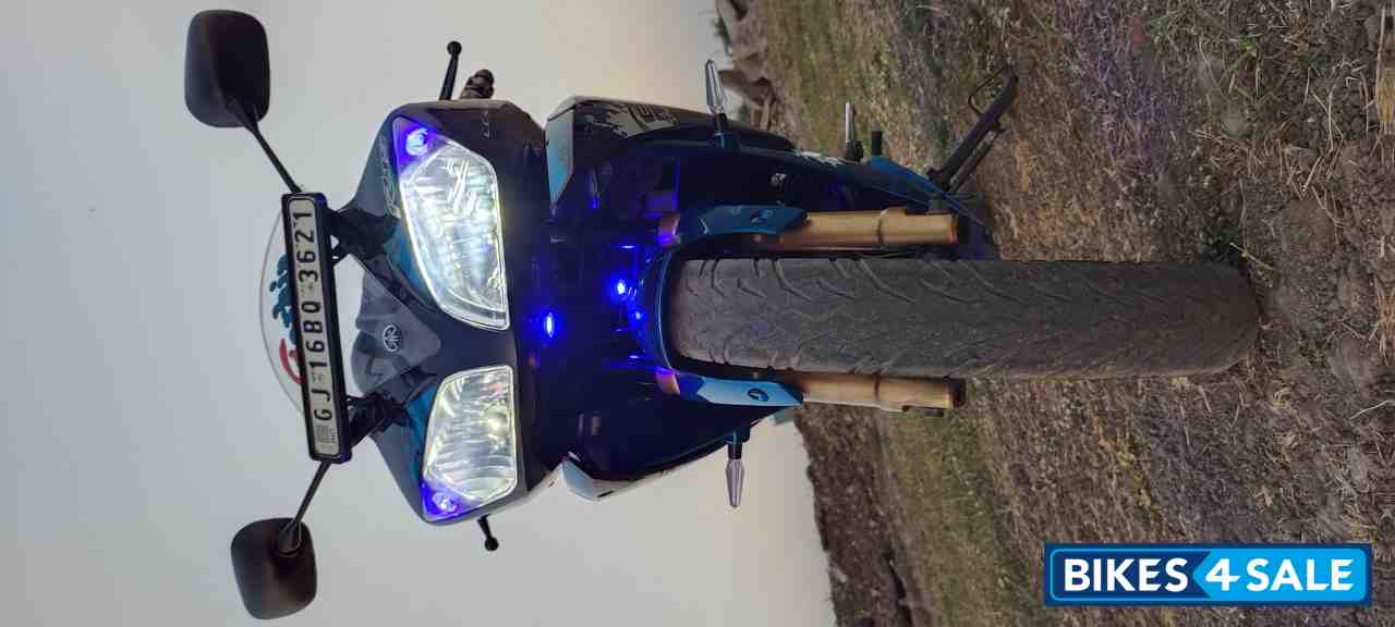 Black Blue Yamaha YZF R15 V2 Black Blue Yamaha YZF R15 V2