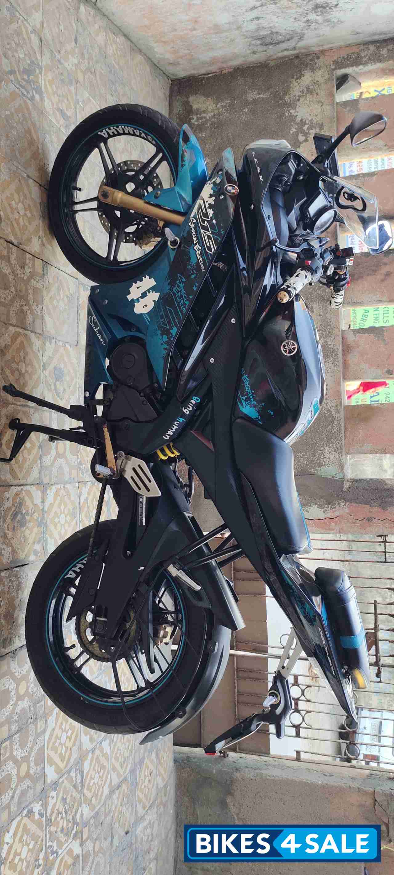 Black Blue Yamaha YZF R15 V2 Black Blue Yamaha YZF R15 V2