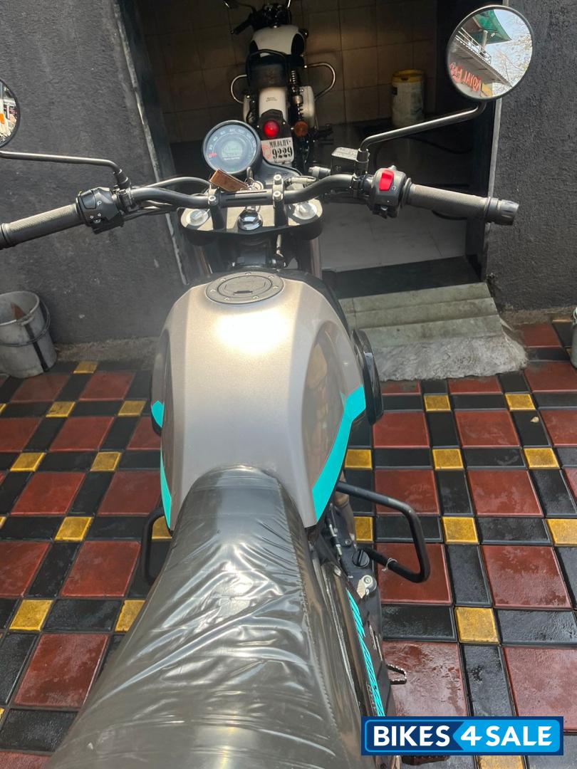 Royal Enfield Scram 411 Royal Enfield Scram 411