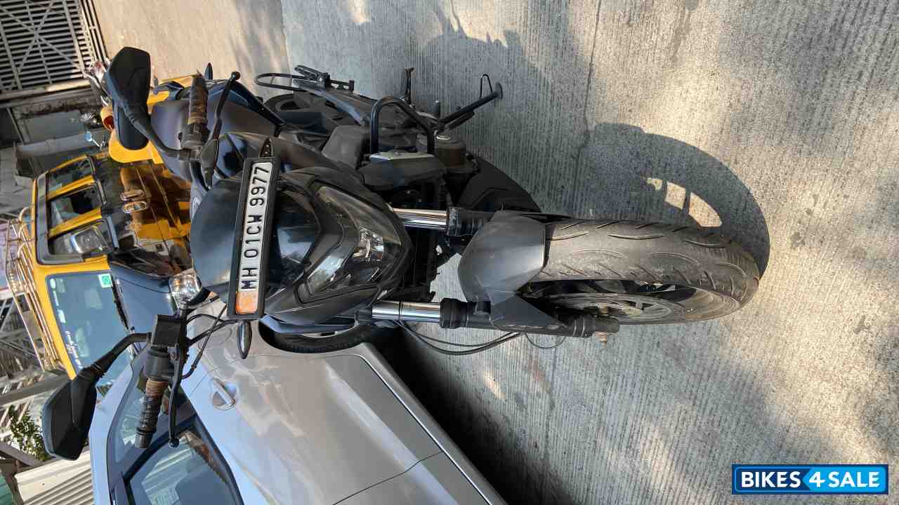 Bajaj Dominar 400 Disc Bajaj Dominar 400 Disc