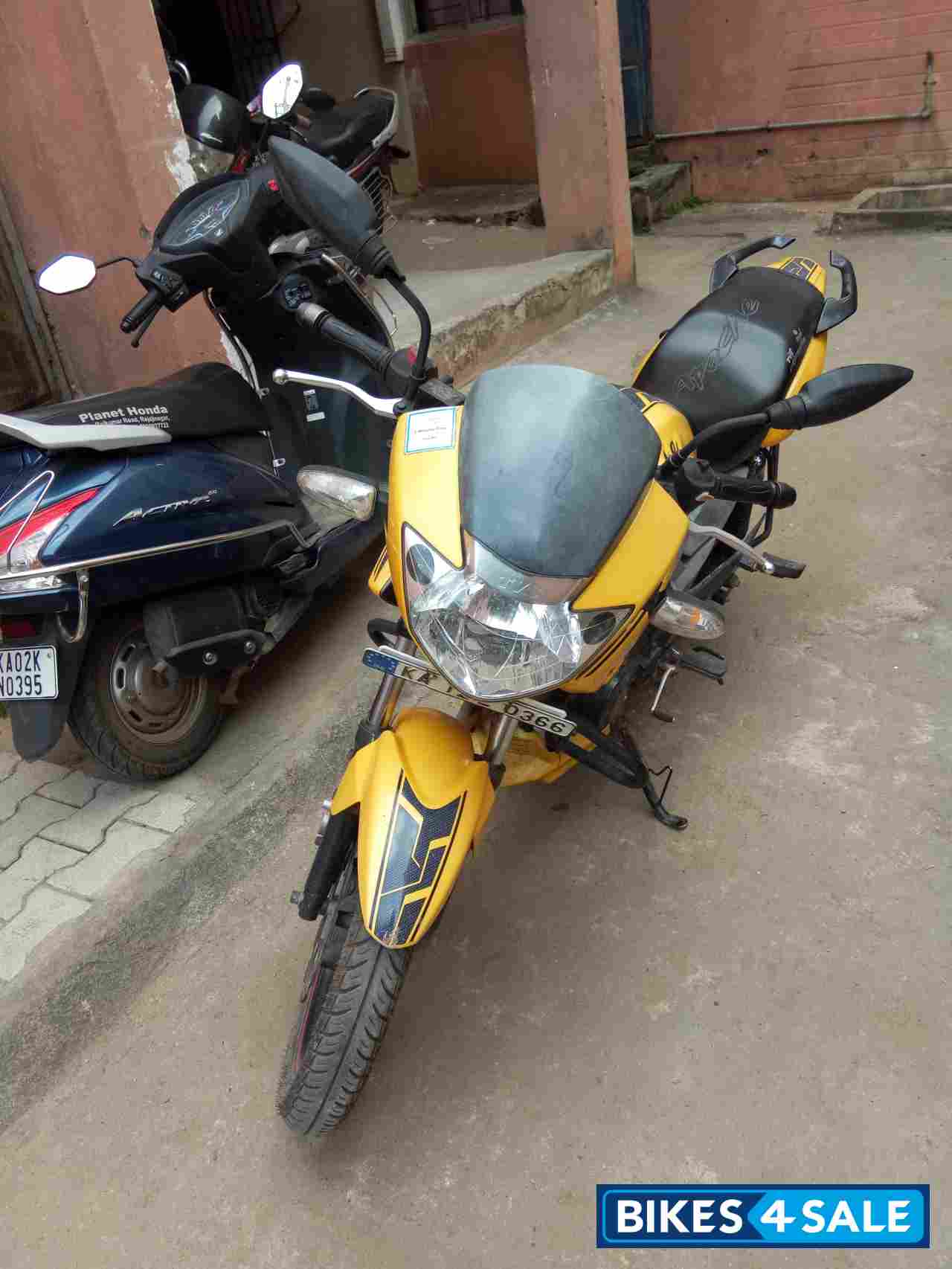 TVS Apache RTR 160 TVS Apache RTR 160