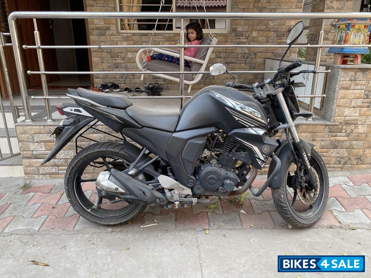 Mat Black Yamaha FZ FI V2 Mat Black Yamaha FZ FI V2