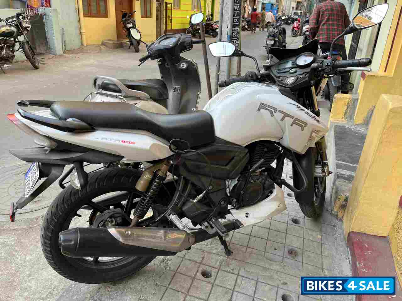 TVS Apache RTR 180 TVS Apache RTR 180