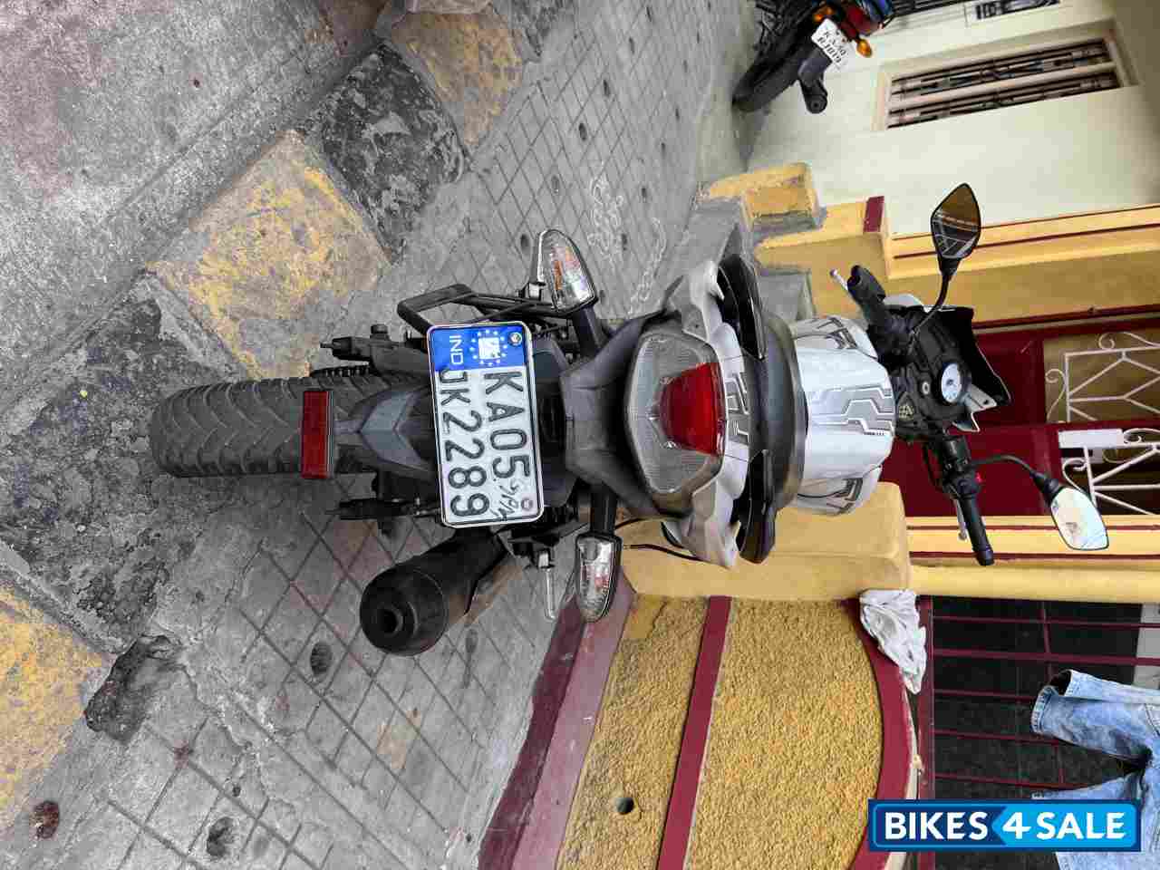 TVS Apache RTR 180 TVS Apache RTR 180