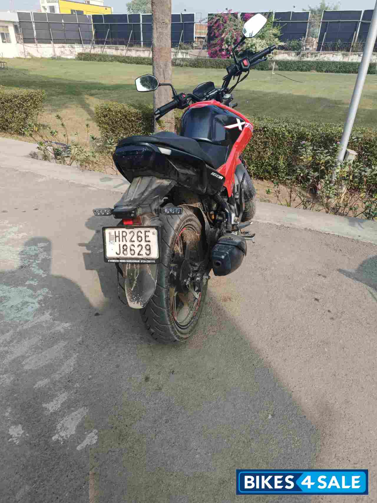 Red & Black Hero Xtreme 160R 100 Million Edition Red & Black Hero Xtreme 160R 100 Million Edition