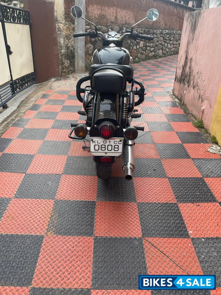 Black Royal Enfield Classic 350