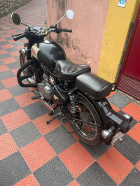 Black Royal Enfield Classic 350