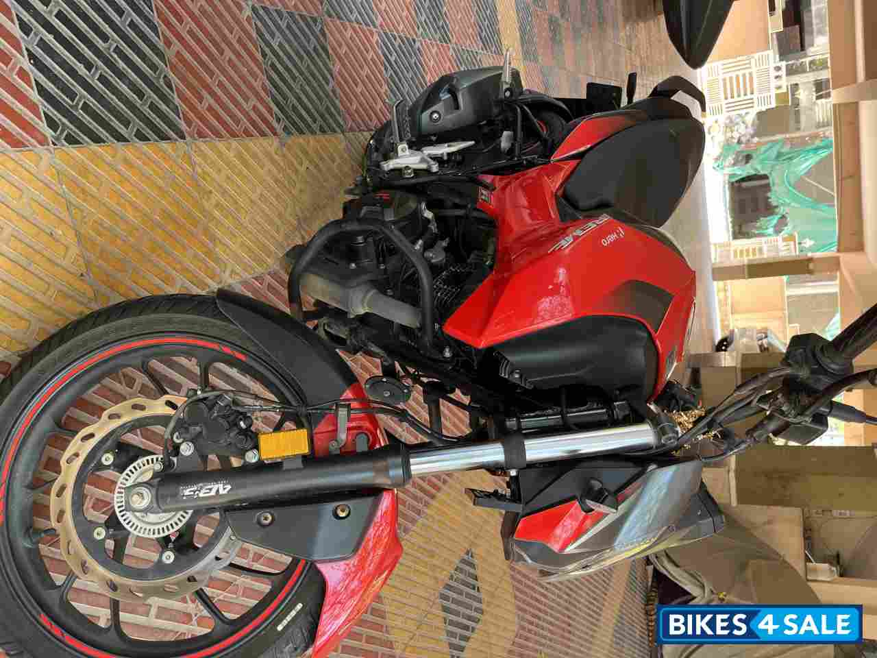 Red Hero Xtreme 160R BS6