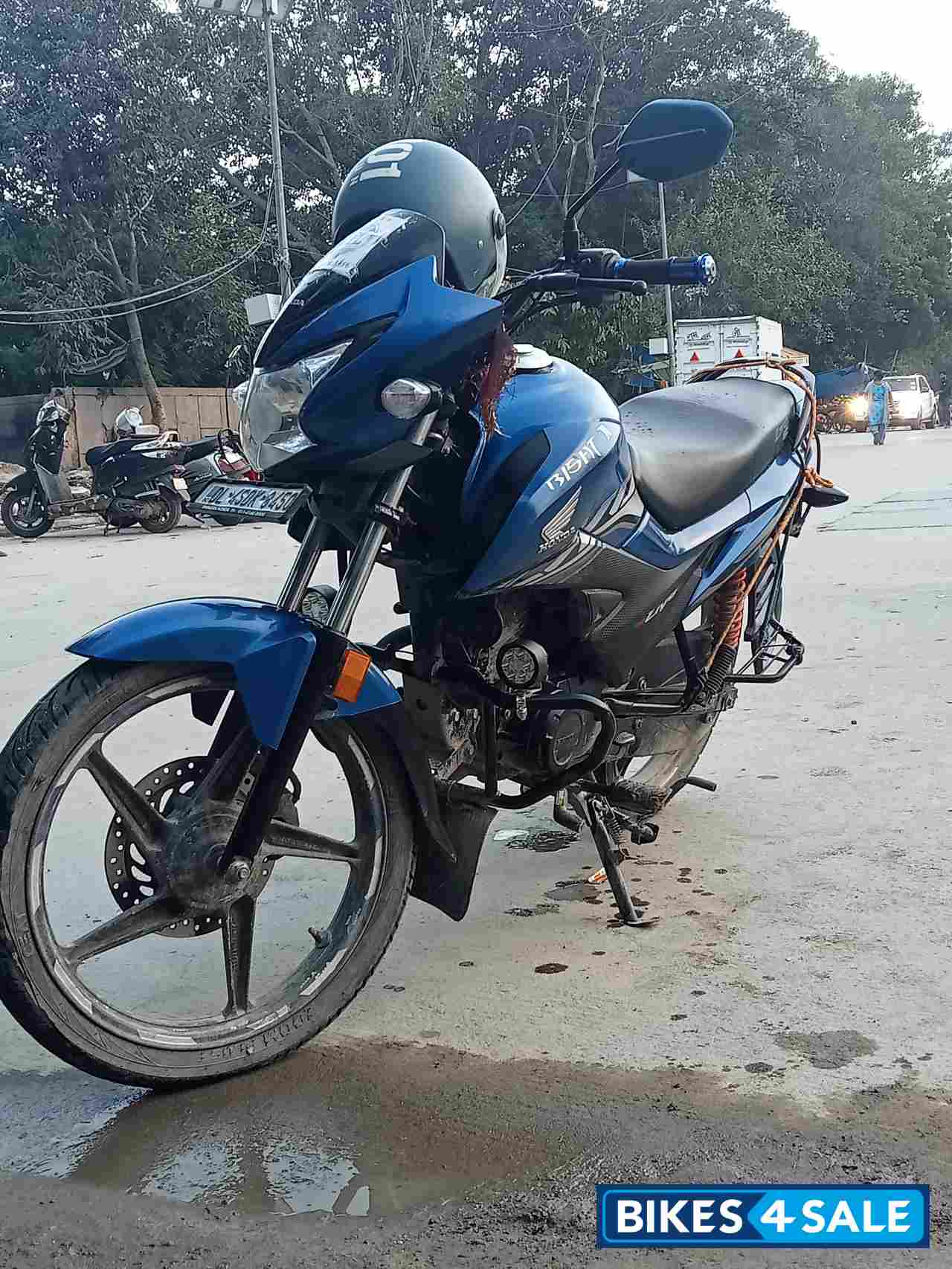 Blue Metall Honda Livo BS6