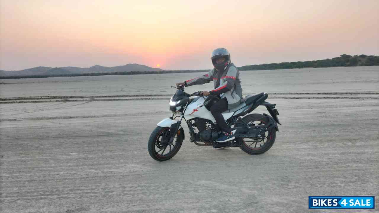 Hero Xtreme 160R BS6 Hero Xtreme 160R BS6