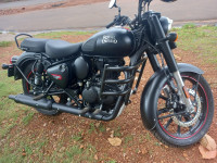 Black Royal Enfield Classic Stealth Black