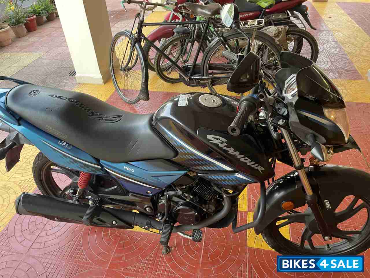 Black & Blue Hero Glamour Glamour I3S Black & Blue Hero Glamour Glamour I3S