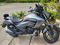 Grey Suzuki Intruder 150