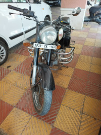 Black Royal Enfield Bullet Standard 350