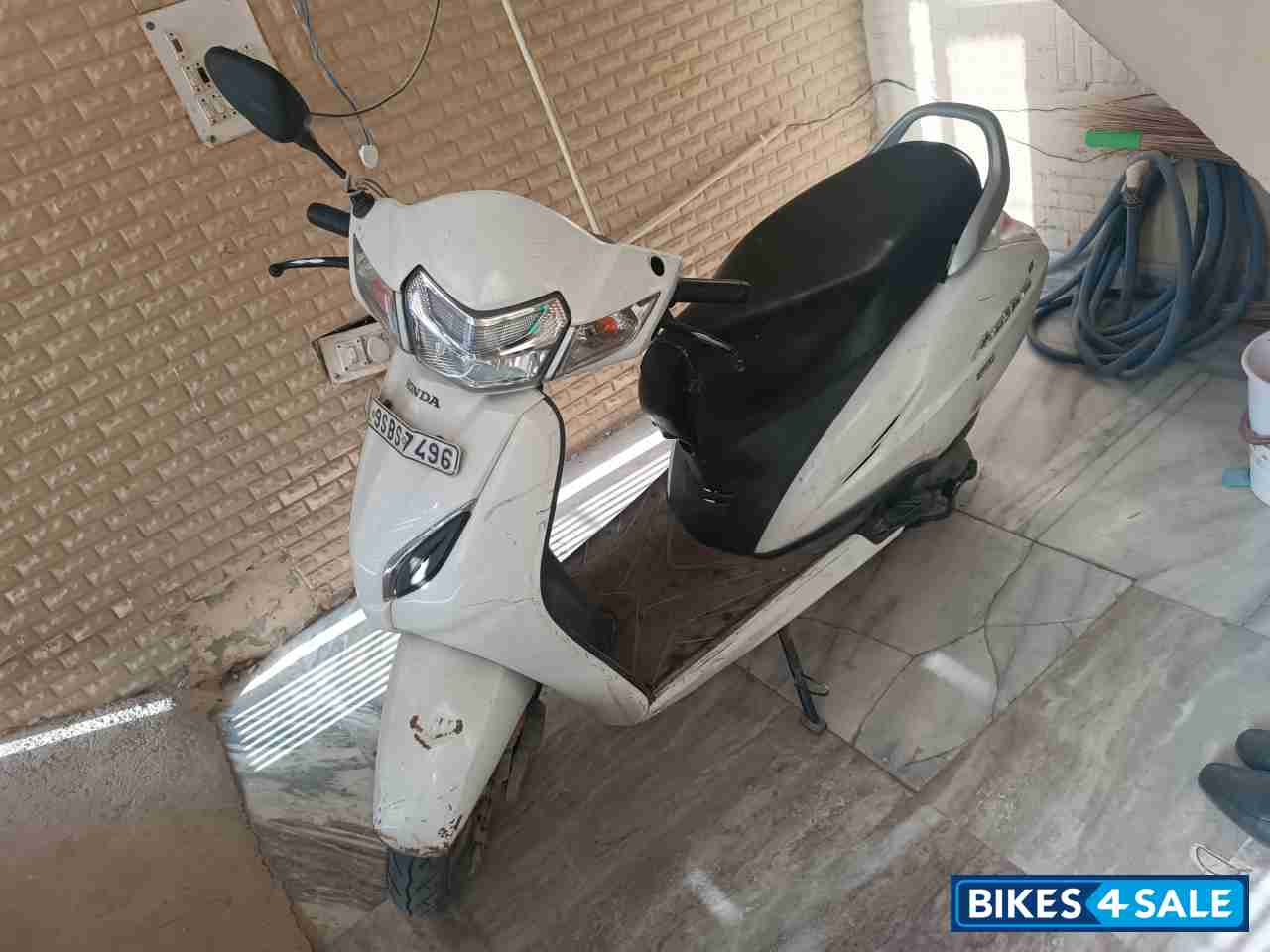 White Honda Activa 5G White Honda Activa 5G