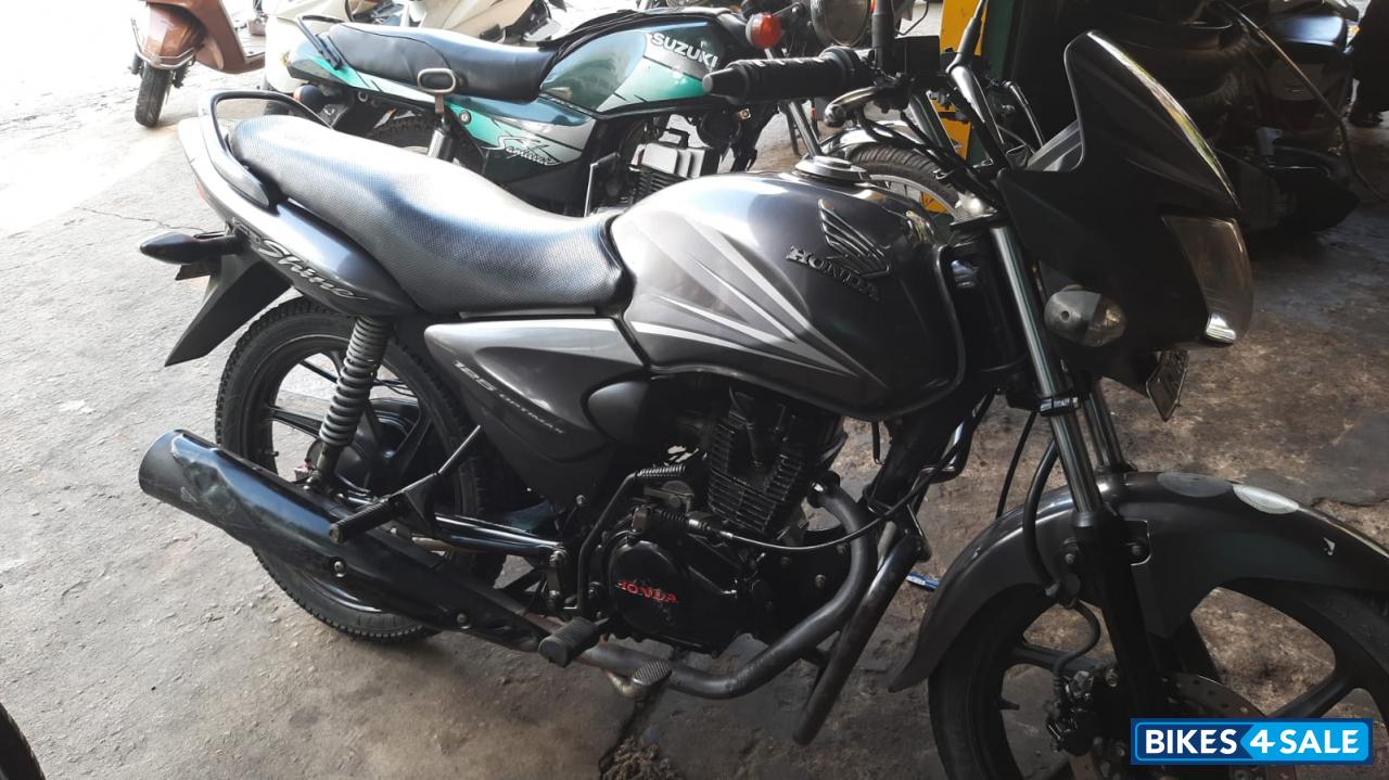 Gray Honda CB Shine Gray Honda CB Shine