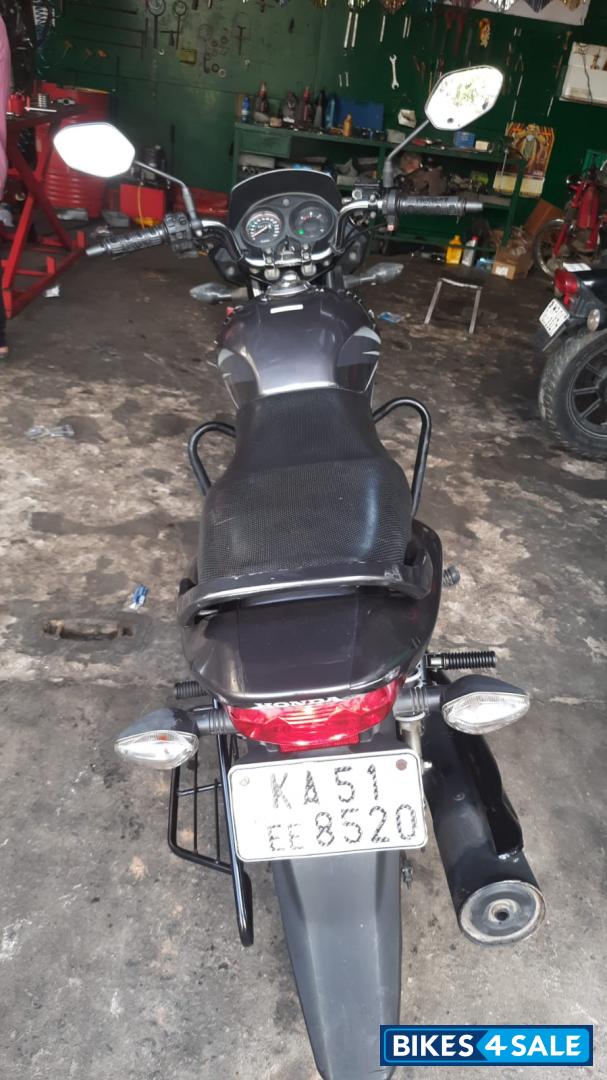 Gray Honda CB Shine Gray Honda CB Shine