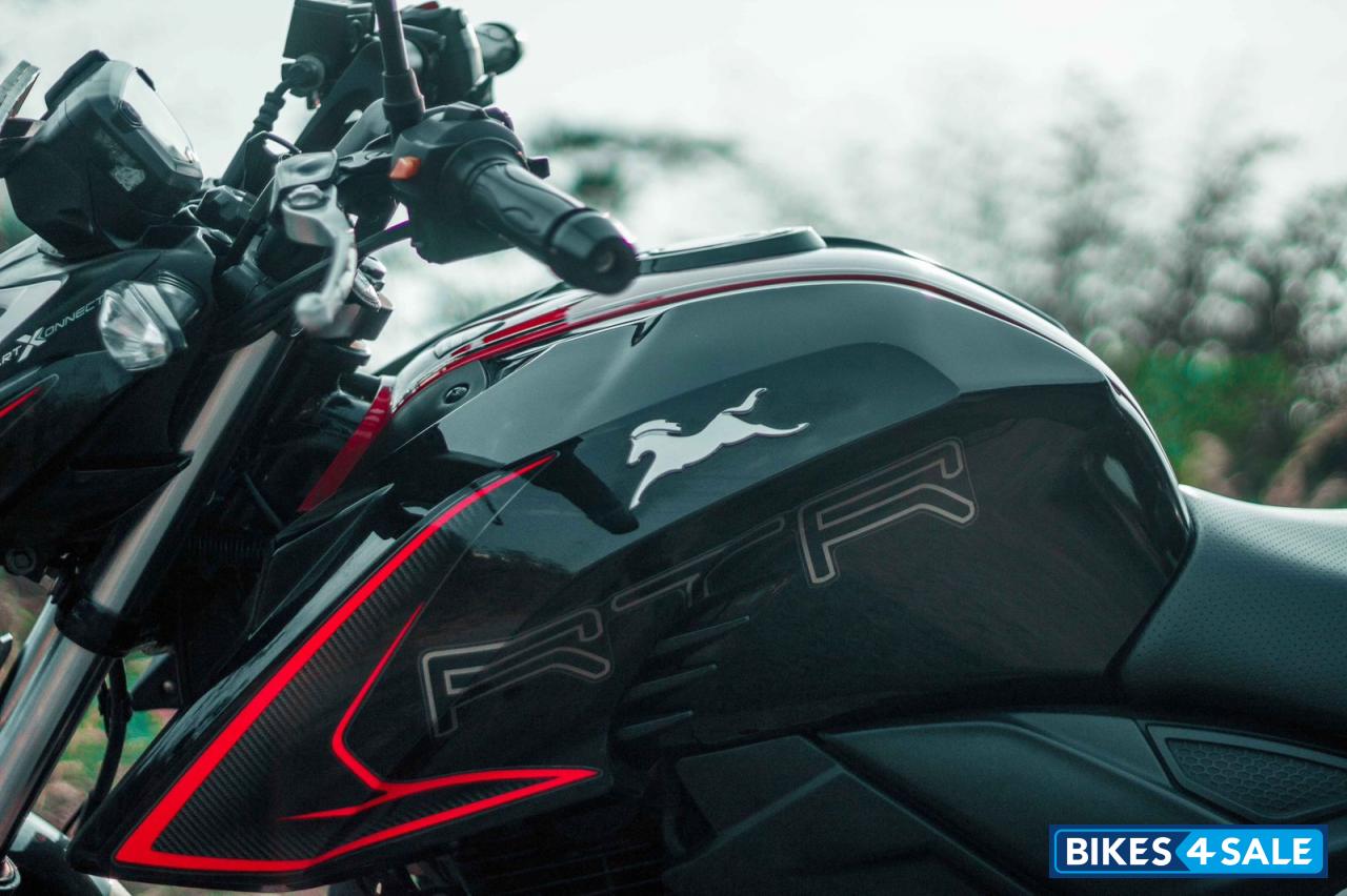 TVS Apache RTR 200 4V ABS TVS Apache RTR 200 4V ABS