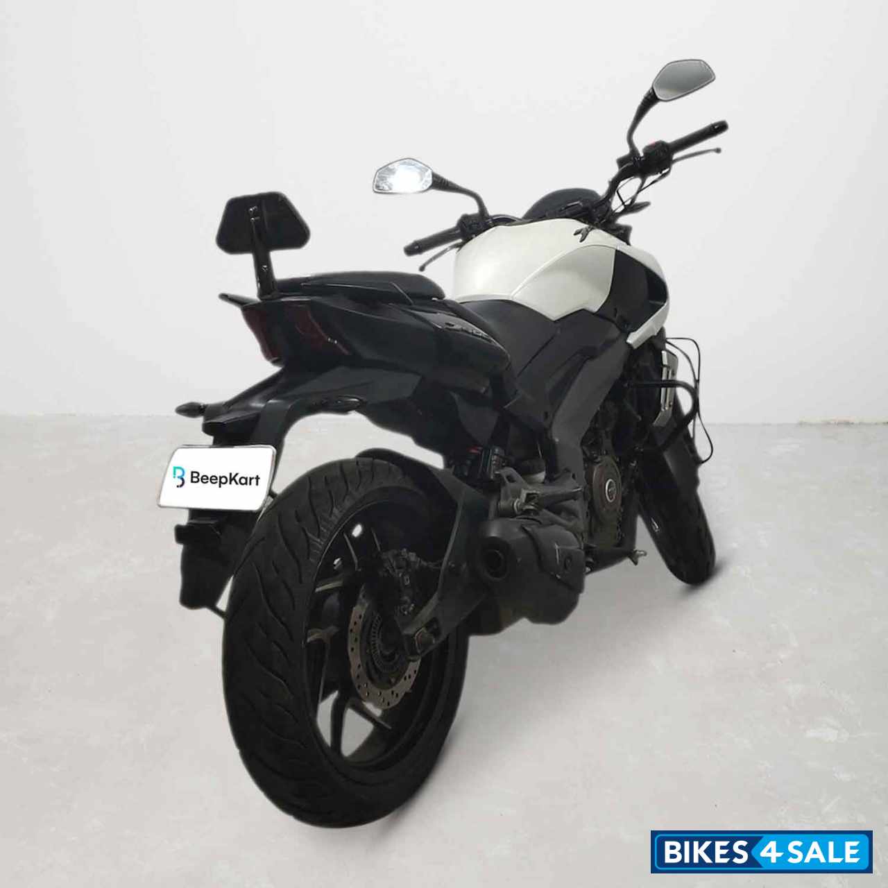 Bajaj Dominar 400