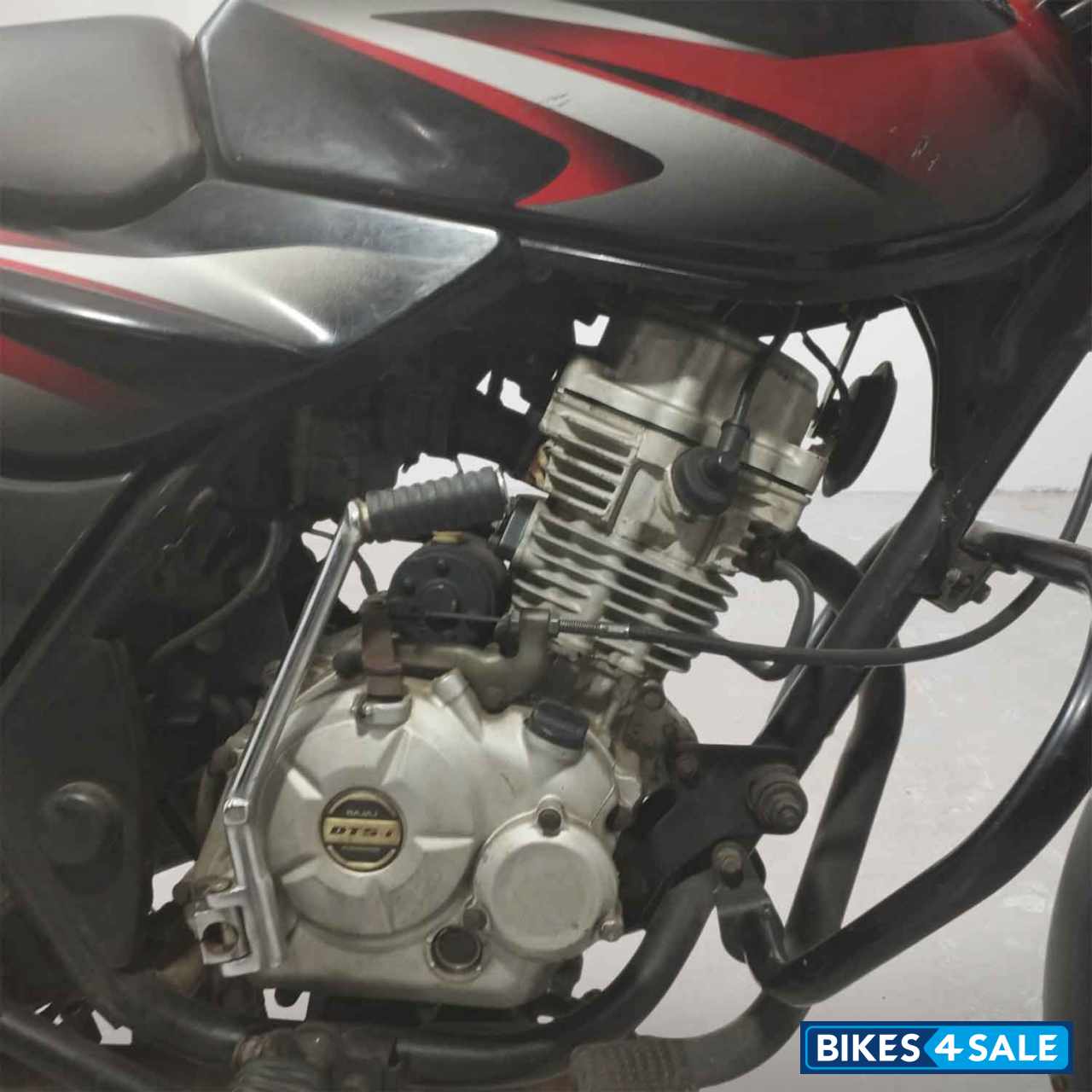 Bajaj Discover 125