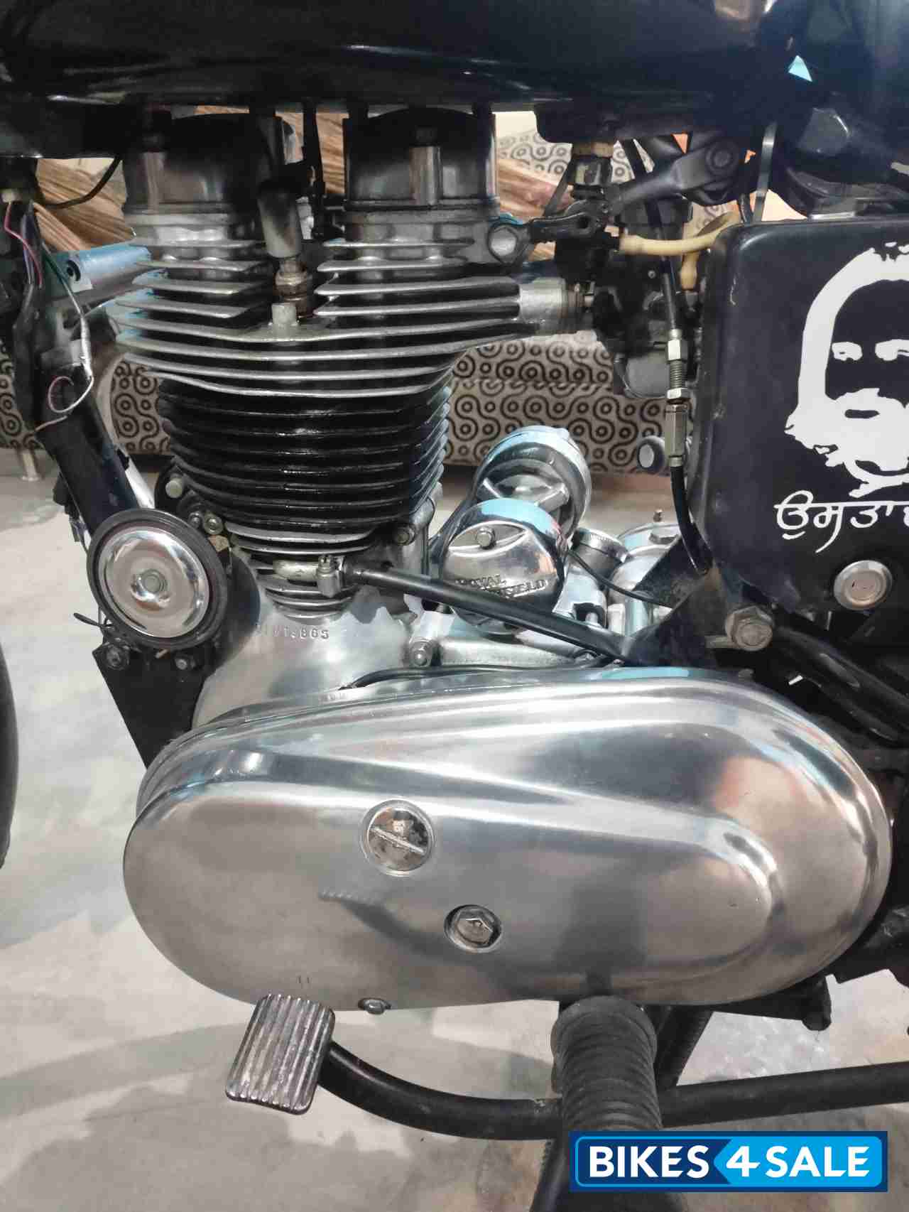 Black Royal Enfield Bullet Standard 350 Black Royal Enfield Bullet Standard 350