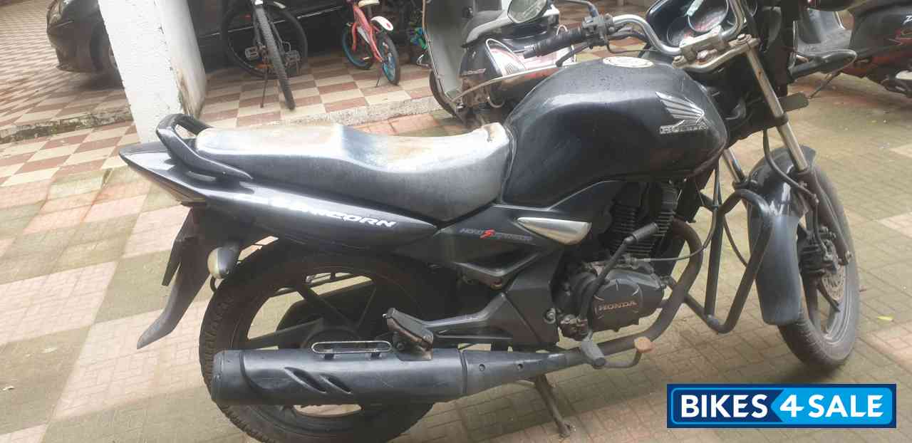 Black Honda Unicorn Black Honda Unicorn