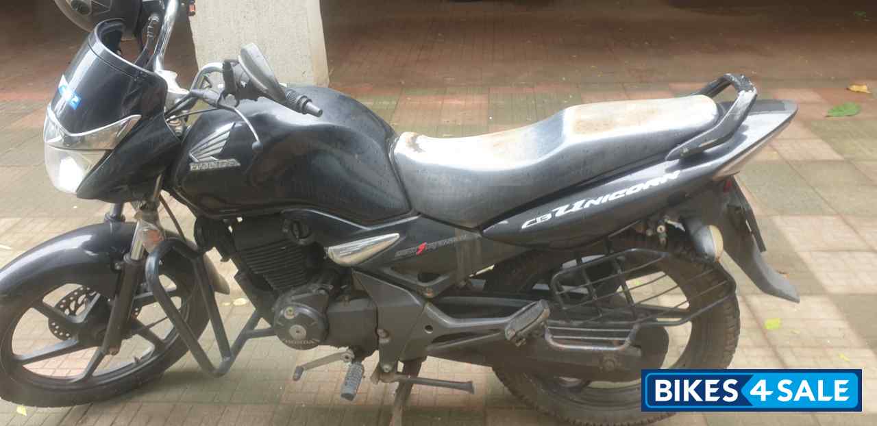 Black Honda Unicorn Black Honda Unicorn