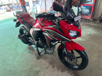 Red Yamaha Fazer FI V2