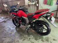 Red Yamaha Fazer FI V2