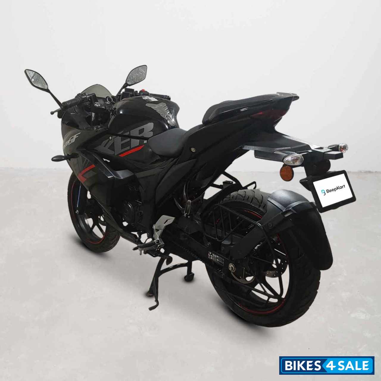 Suzuki Gixxer SF