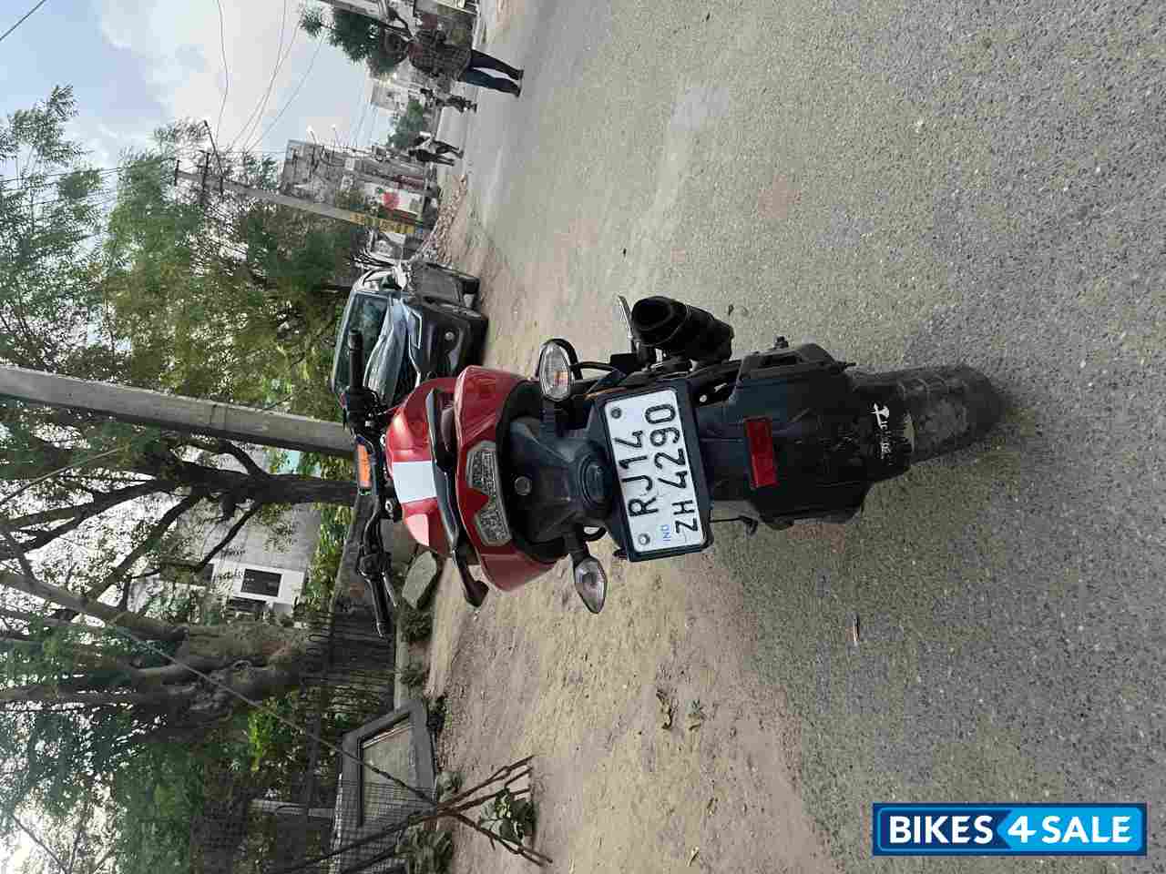 TVS Apache RTR 160 4V TVS Apache RTR 160 4V