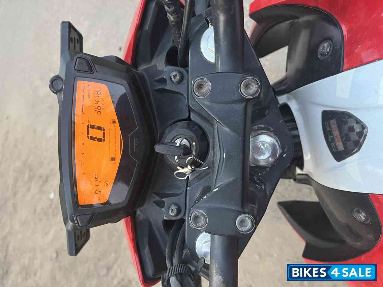 TVS Apache RTR 160 4V TVS Apache RTR 160 4V