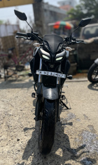 Black Yamaha MT-15 BS6
