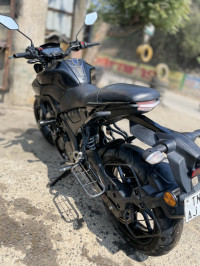 Black Yamaha MT-15 BS6