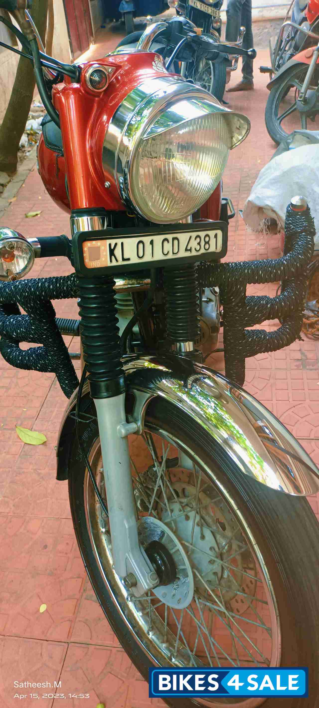 Royal Enfield Bullet 350 ES Royal Enfield Bullet 350 ES