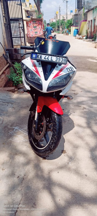 Yamaha YZF R15 V2