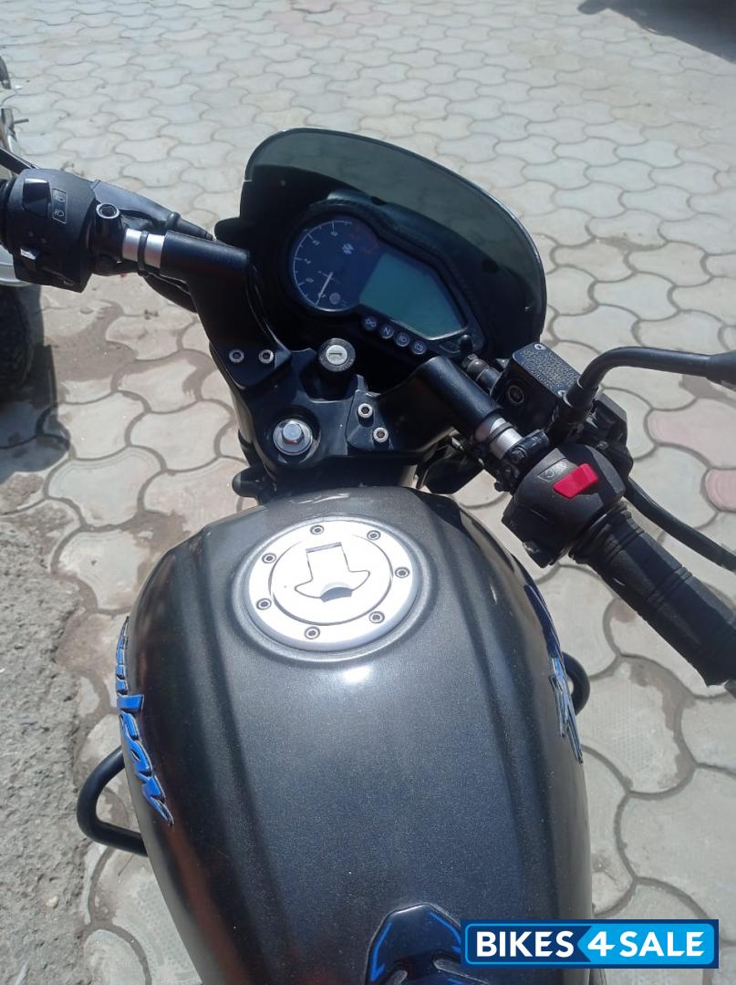 Bajaj Pulsar 125 Neon Disc Single Seat Bajaj Pulsar 125 Neon Disc Single Seat