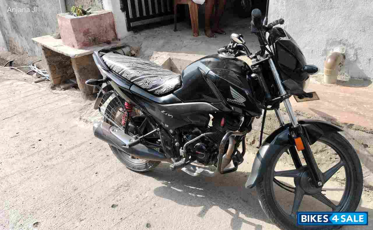 Black Honda Livo 110 Black Honda Livo 110