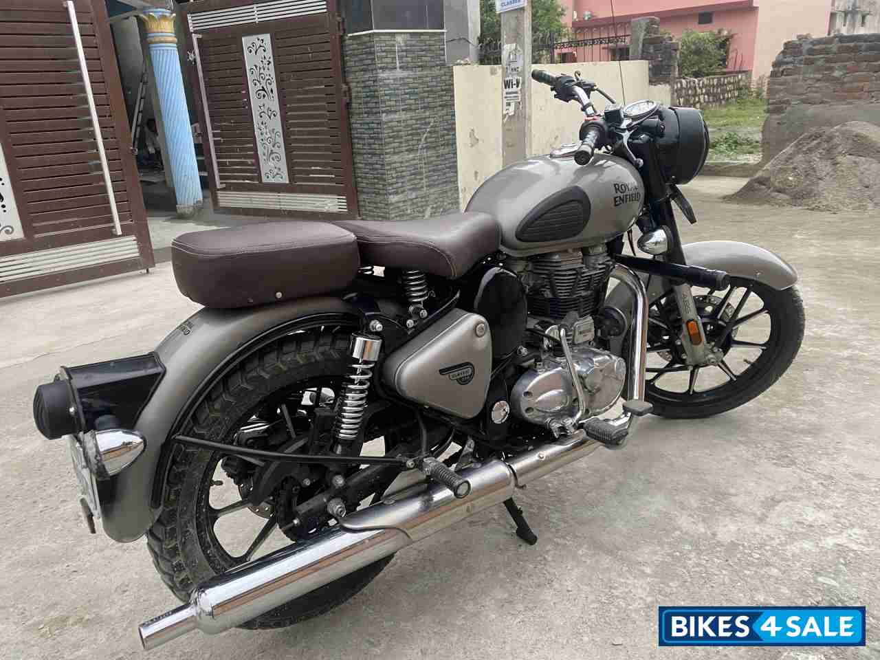Royal Enfield Classic Gunmetal Grey Royal Enfield Classic Gunmetal Grey