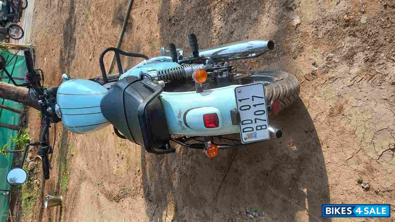 Helleys Tell Jawa forty two BS6 Helleys Tell Jawa forty two BS6