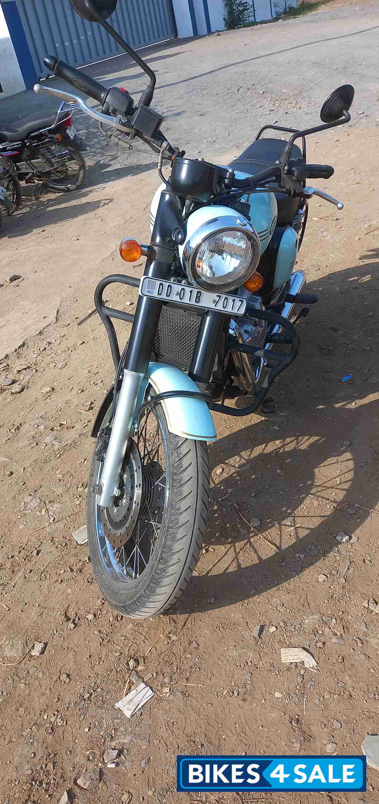 Helleys Tell Jawa forty two BS6 Helleys Tell Jawa forty two BS6