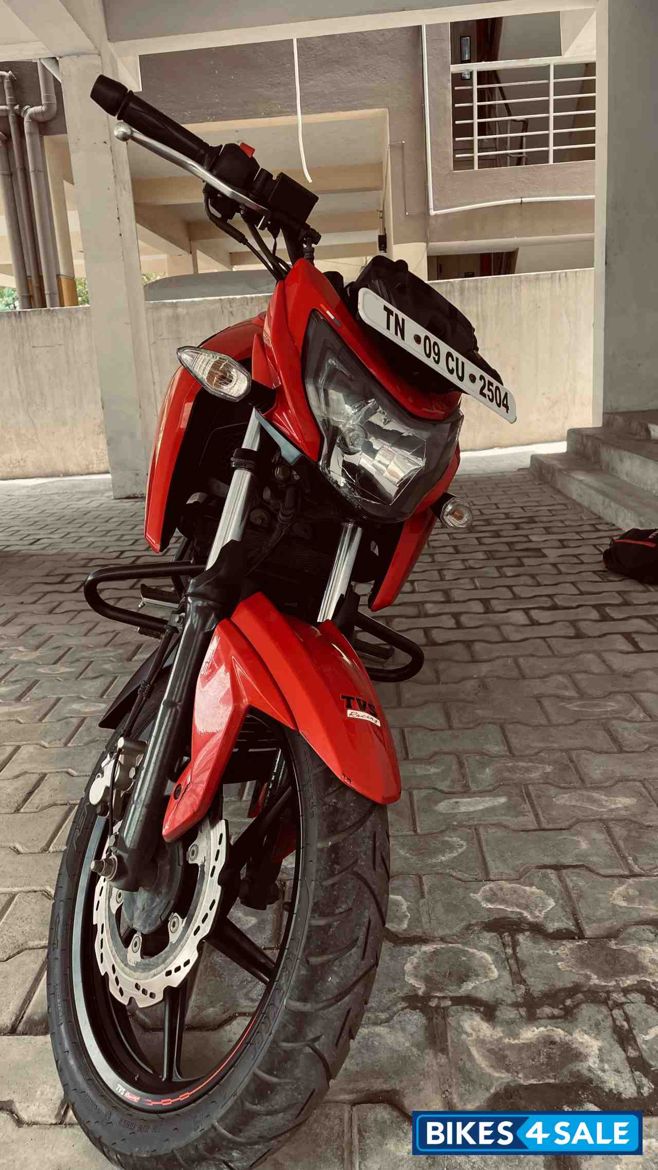 TVS Apache RTR 160 4V TVS Apache RTR 160 4V