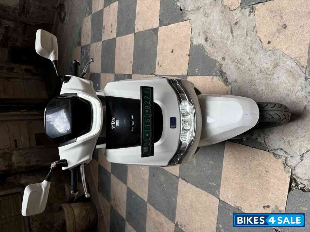 White TVS iQube Electric White TVS iQube Electric