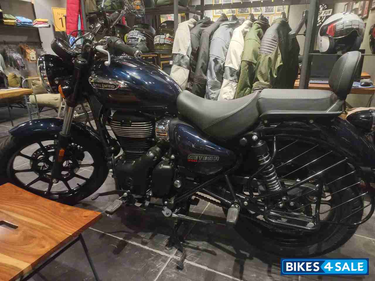 Royal Enfield Meteor 350 Supernova Royal Enfield Meteor 350 Supernova