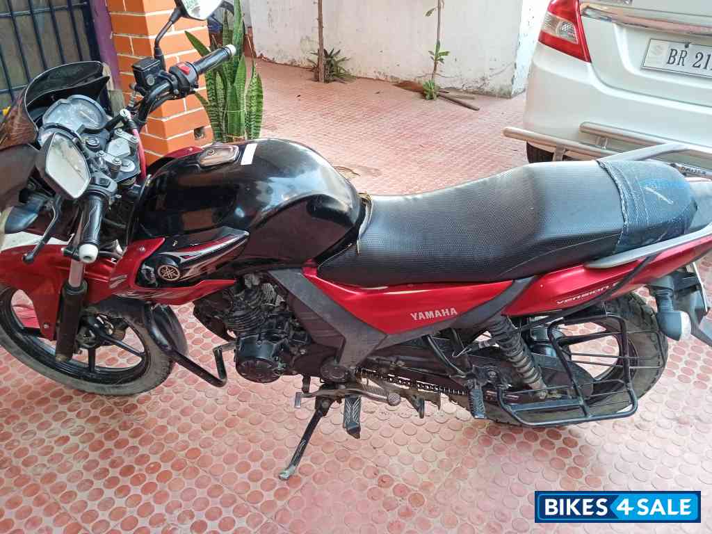 Red Yamaha SZ-RR V2 Red Yamaha SZ-RR V2