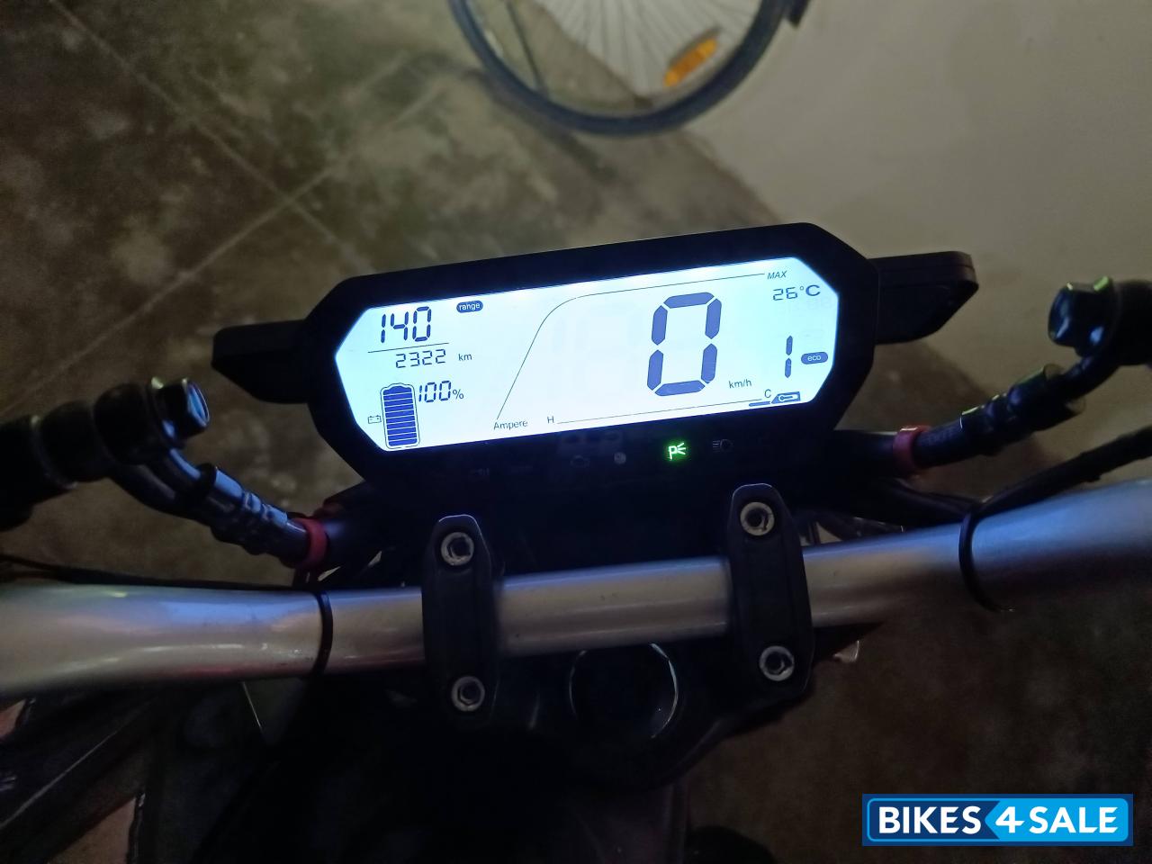 Black Revolt RV 400 Black Revolt RV 400